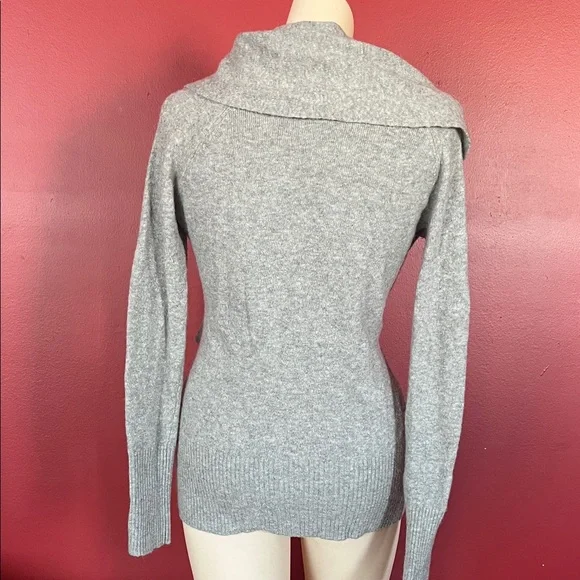 Like new Moda International Gray V-Neck Sweater - Picture 7 of 13